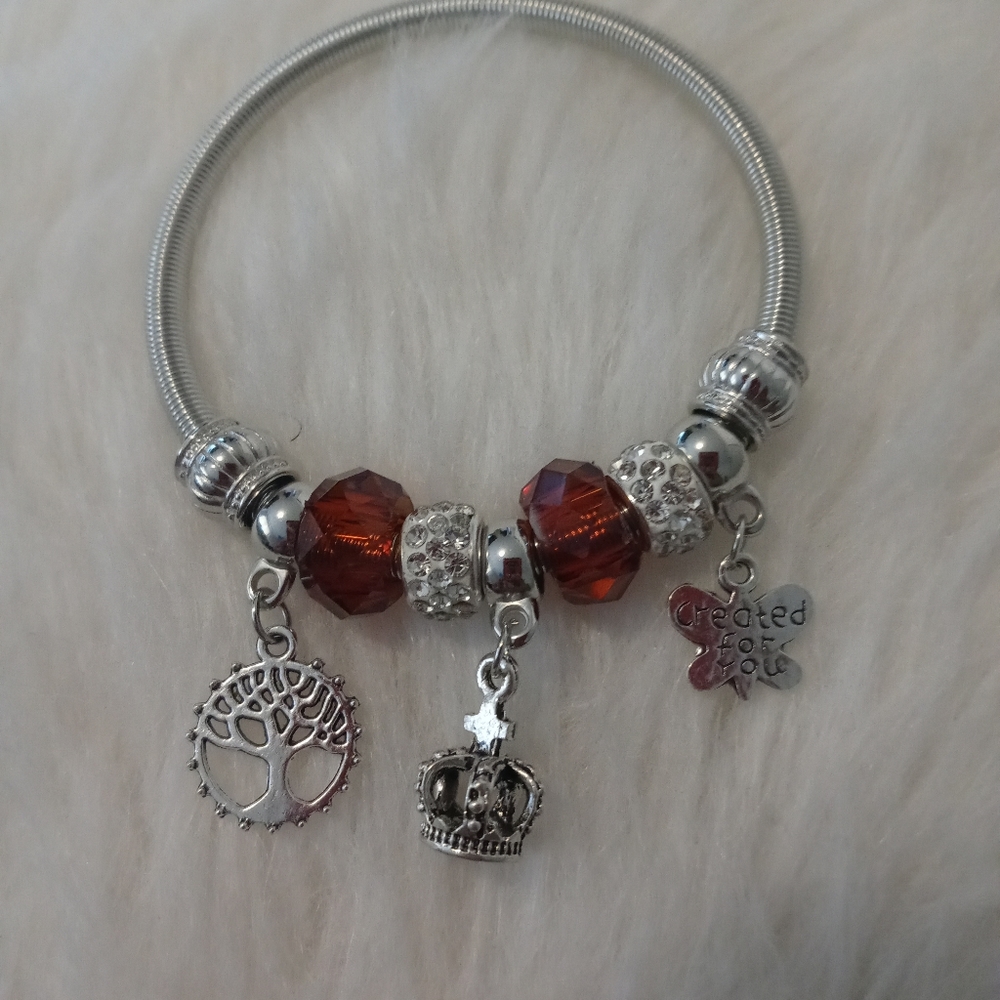 Charm bracelet